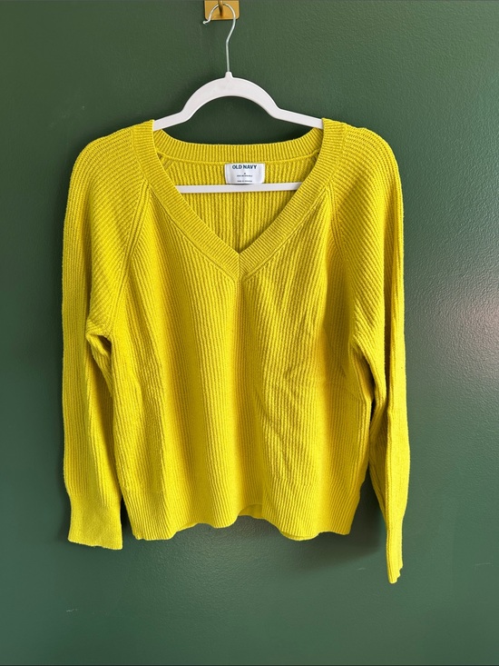 Old Navy Sweaters - Old Navy Bright Yellow V-Neck Ribbed Sweater Size M